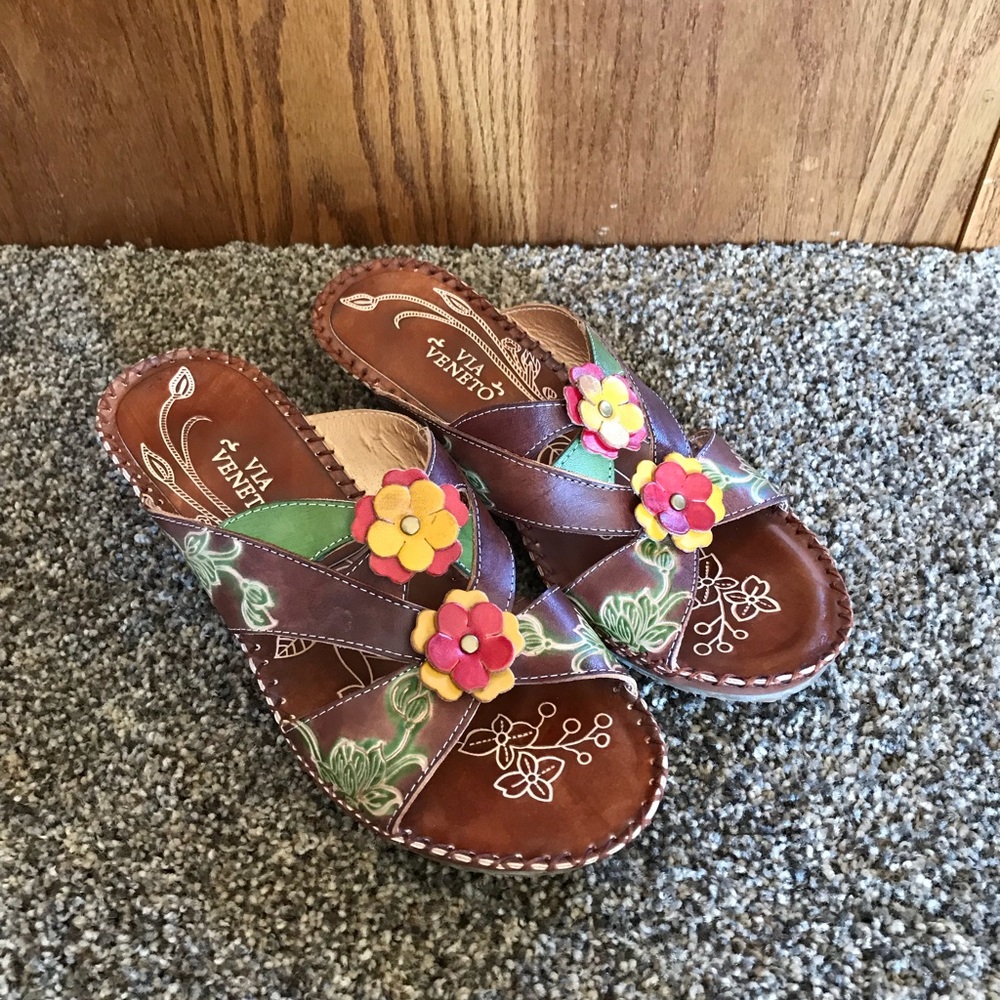 Via Veneto Wedge Slide Sandals